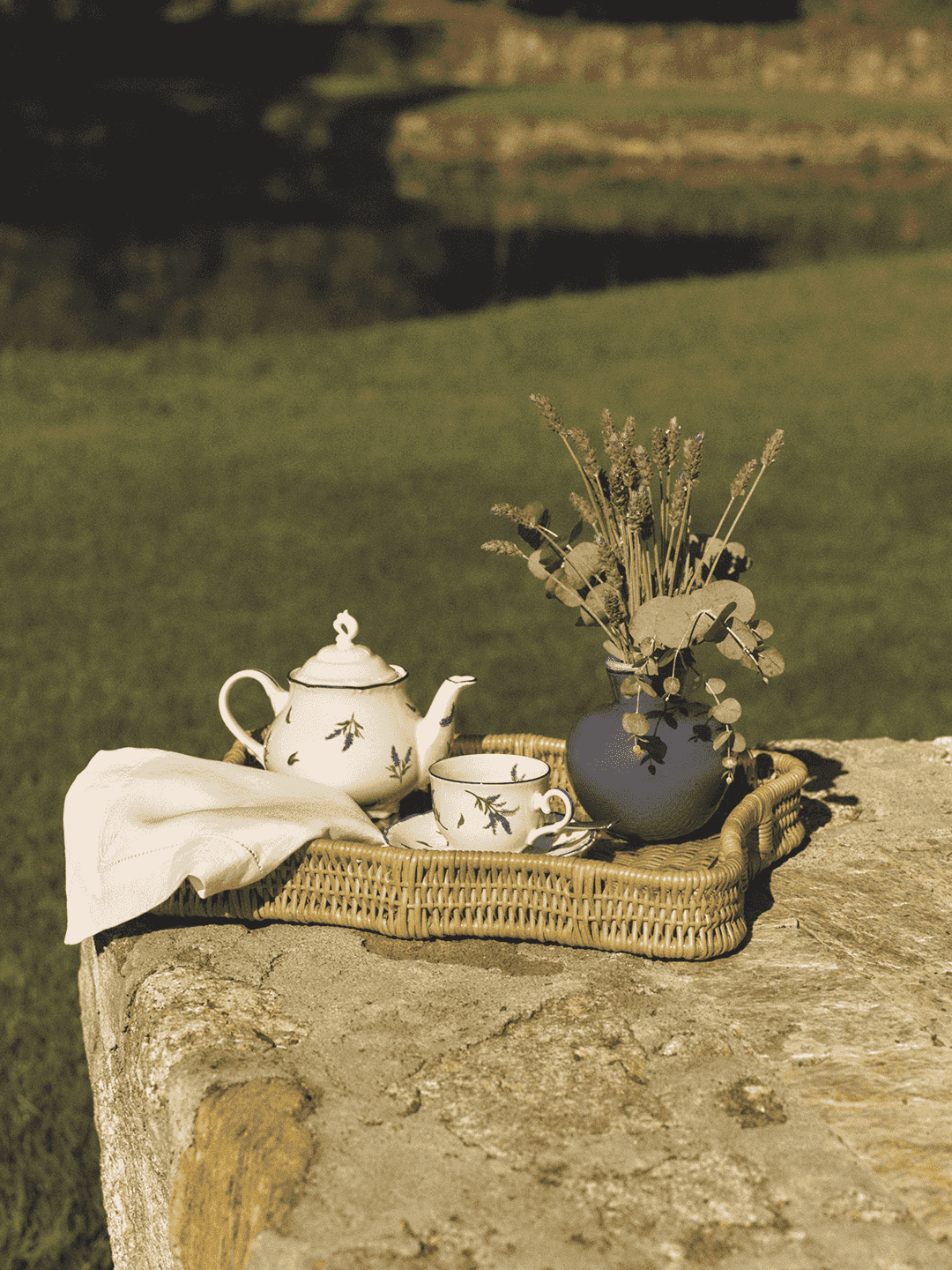 001000200756_Bule_Provence--1-.png