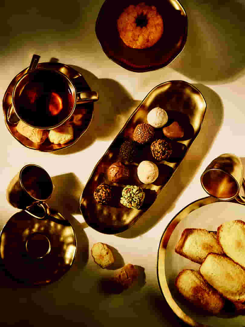 1000200710_Travessa_Retangular_Mediterraneo_Ouro.jpg