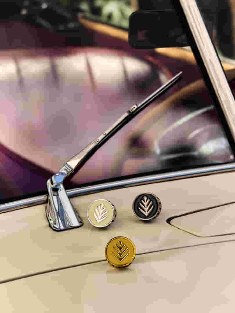 002L01300099_Difusor_para_Carro_Tania_Bulhoes_Dourado_2